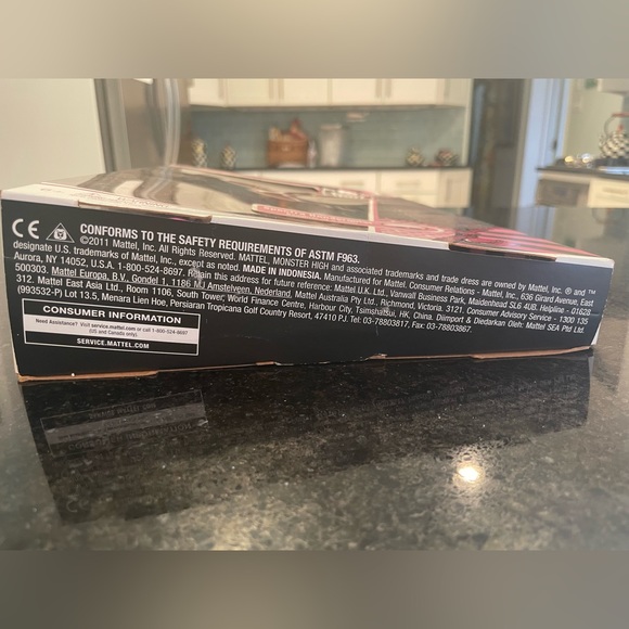 Monster High Spectra Vondergeist First Wave - Picture 2 of 10